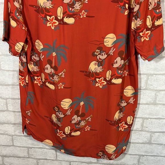 Disney Mickey Mouse Hawaiian theme button down shirt size Small - Picture 12 of 13